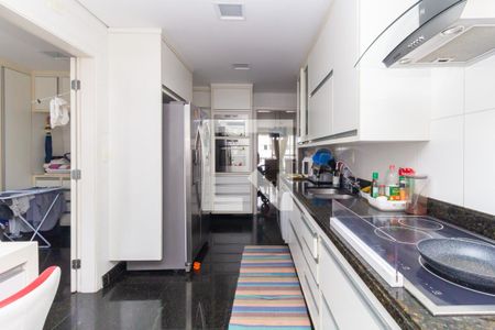 Apartamento para alugar com 135m², 2 quartos e 2 vagasCozinha