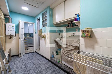 Apartamento à venda com 115m², 3 quartos e 1 vagaÁrea de Serviço