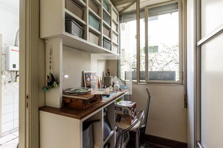 Apartamento à venda com 134m², 2 quartos e 2 vagas Apartamento à venda com 134m², 2 quartos e 2 vagasQuarto de Serviço