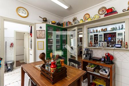 Apartamento à venda com 134m², 2 quartos e 2 vagas Apartamento à venda com 134m², 2 quartos e 2 vagasCozinha