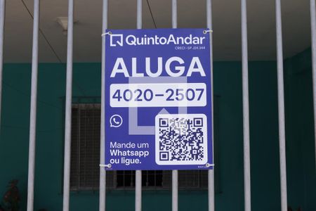 Casa para alugar com 50m², 1 quarto e sem vagaPlaca instalada no portão do imóvel