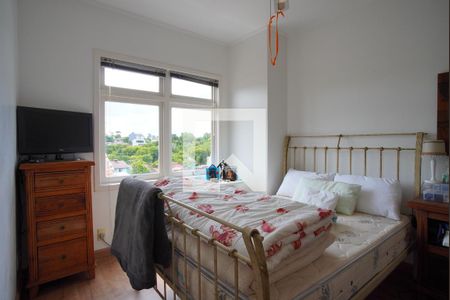 Casa à venda com 280m², 4 quartos e 4 vagasSuíte 2 - Segundo Andar