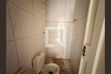 Casa à venda com 180m², 3 quartos e 2 vagasBanheiro  de Serviço