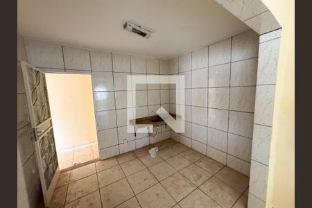Casa à venda com 180m², 3 quartos e 2 vagascozinha