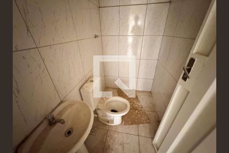 Casa à venda com 180m², 3 quartos e 2 vagasBanheiro  de Serviço