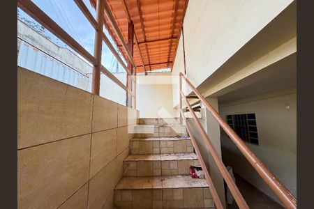 Casa à venda com 180m², 3 quartos e 2 vagasCorredor