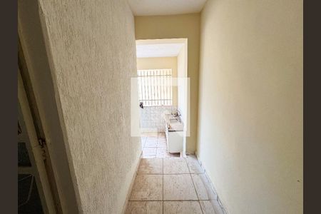 Casa à venda com 180m², 3 quartos e 2 vagasCorredor