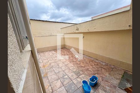 Casa à venda com 180m², 3 quartos e 2 vagasÁrea de Serviço