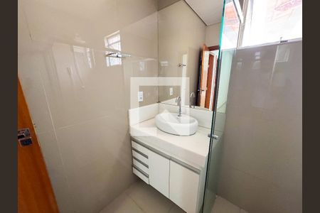 Casa à venda com 358m², 8 quartos e 4 vagasBanheiro