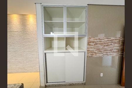 Casa à venda com 358m², 8 quartos e 4 vagasCozinha