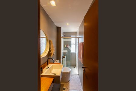 Apartamento à venda com 83m², 3 quartos e 2 vagas Apartamento à venda com 83m², 3 quartos e 2 vagasBanheiro