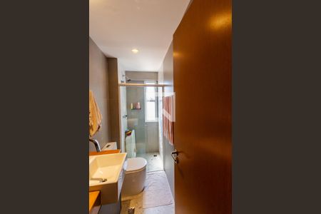 Apartamento à venda com 83m², 3 quartos e 2 vagas Apartamento à venda com 83m², 3 quartos e 2 vagasBanheiro