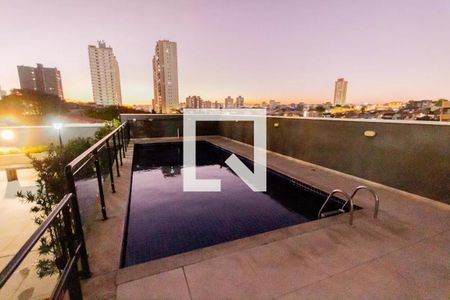 Apartamento à venda com 83m², 3 quartos e 2 vagas Apartamento à venda com 83m², 3 quartos e 2 vagasÁrea comum - Piscina