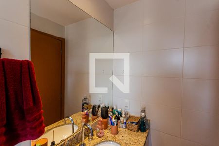 Apartamento à venda com 83m², 3 quartos e 2 vagas Apartamento à venda com 83m², 3 quartos e 2 vagasBanheiro da Suíte