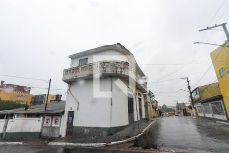 Casa para alugar com 90m², 2 quartos e sem vagaFachada