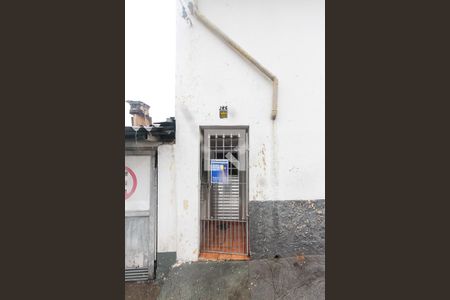 Casa para alugar com 90m², 2 quartos e sem vagaFachada