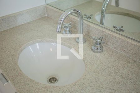 Apartamento à venda com 80m², 2 quartos e 1 vagaBanheiro Suíte