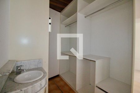 Casa para alugar com 200m², 4 quartos e 2 vagasSuíte 2