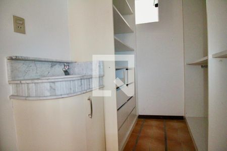 Casa para alugar com 200m², 4 quartos e 2 vagasSuíte 2