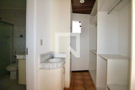 Casa para alugar com 200m², 4 quartos e 2 vagasSuíte 2