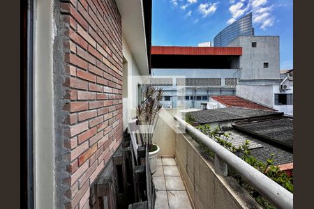 Casa à venda com 114m², 2 quartos e 1 vaga Casa à venda com 114m², 2 quartos e 1 vagaSacada Quarto 1