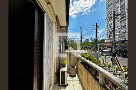 Casa à venda com 114m², 2 quartos e 1 vaga Casa à venda com 114m², 2 quartos e 1 vagaSacada Quarto 2