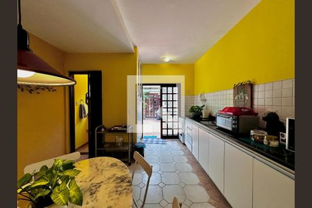 Casa à venda com 114m², 2 quartos e 1 vaga Casa à venda com 114m², 2 quartos e 1 vagaCozinha