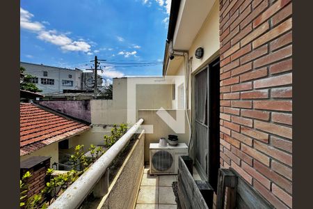 Casa à venda com 114m², 2 quartos e 1 vaga Casa à venda com 114m², 2 quartos e 1 vagaSacada Quarto 1