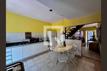 Casa à venda com 114m², 2 quartos e 1 vaga Casa à venda com 114m², 2 quartos e 1 vagaCozinha