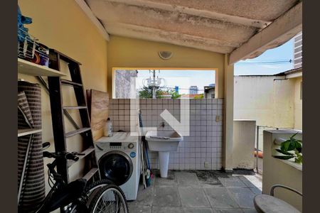 Casa à venda com 114m², 2 quartos e 1 vaga Casa à venda com 114m², 2 quartos e 1 vagaÁrea de Serviço