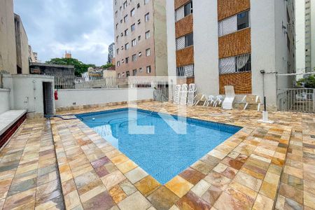 Apartamento à venda com 107m², 3 quartos e 1 vaga Apartamento à venda com 107m², 3 quartos e 1 vagaÁrea comum - Piscina