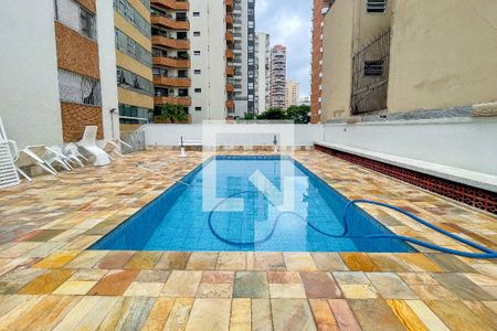 Apartamento à venda com 107m², 3 quartos e 1 vaga Apartamento à venda com 107m², 3 quartos e 1 vagaÁrea comum - Piscina
