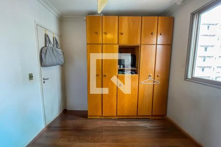 Apartamento à venda com 107m², 3 quartos e 1 vaga Apartamento à venda com 107m², 3 quartos e 1 vagaQuarto 2