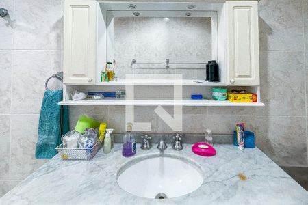 Apartamento à venda com 107m², 3 quartos e 1 vaga Apartamento à venda com 107m², 3 quartos e 1 vagaBanheiro