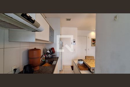 Apartamento para alugar com 72m², 2 quartos e 2 vagasCozinha