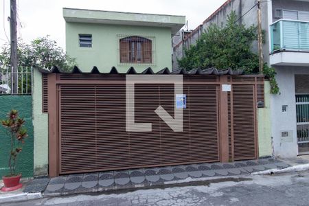 Casa à venda com 210m², 3 quartos e 2 vagasFachada