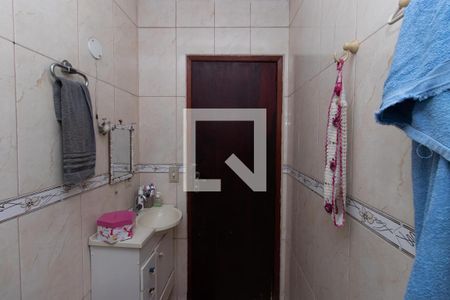 Casa à venda com 210m², 3 quartos e 2 vagasBanheiro 1