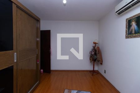 Casa à venda com 210m², 3 quartos e 2 vagasQuarto 2