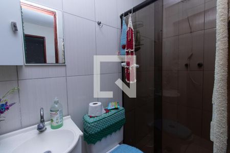 Casa à venda com 210m², 3 quartos e 2 vagasBanheiro 2