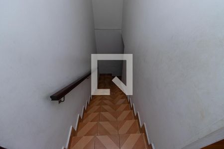 Casa à venda com 210m², 3 quartos e 2 vagasEscada