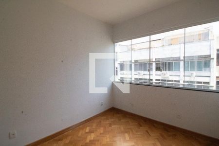 Apartamento à venda com 325m², 8 quartos e 2 vagasQuarto 6