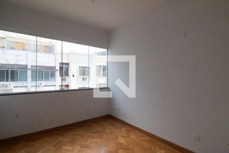 Apartamento à venda com 325m², 8 quartos e 2 vagasQuarto 6