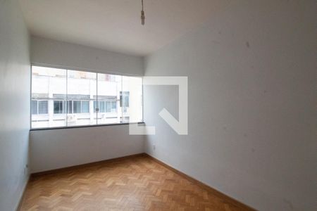 Apartamento à venda com 325m², 8 quartos e 2 vagasQuarto 5