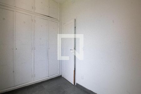 Apartamento à venda com 325m², 8 quartos e 2 vagasQuarto 2