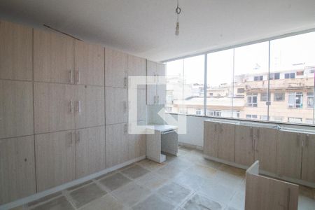 Apartamento à venda com 325m², 8 quartos e 2 vagasEscritório