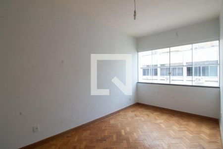 Apartamento à venda com 325m², 8 quartos e 2 vagasQuarto 5