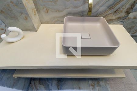 Banheiro de kitnet/studio para alugar com 1 quarto, 74m² em Centro Histórico de São Paulo, São Paulo