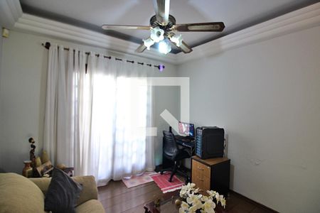 Casa à venda com 260m², 2 quartos e 2 vagasSala 2