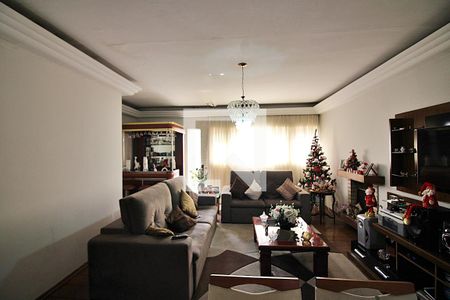 Casa à venda com 260m², 2 quartos e 2 vagasSala