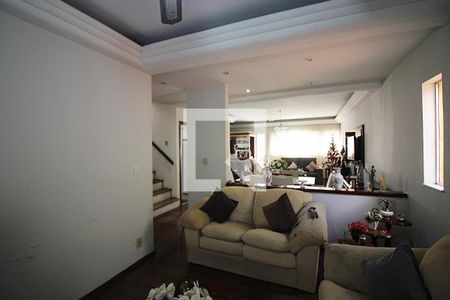 Casa à venda com 260m², 2 quartos e 2 vagasSala 2